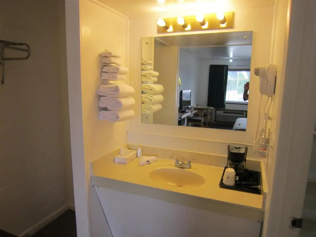 Cassville Budget Inn