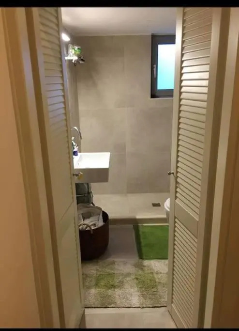 Nikaia Metro House