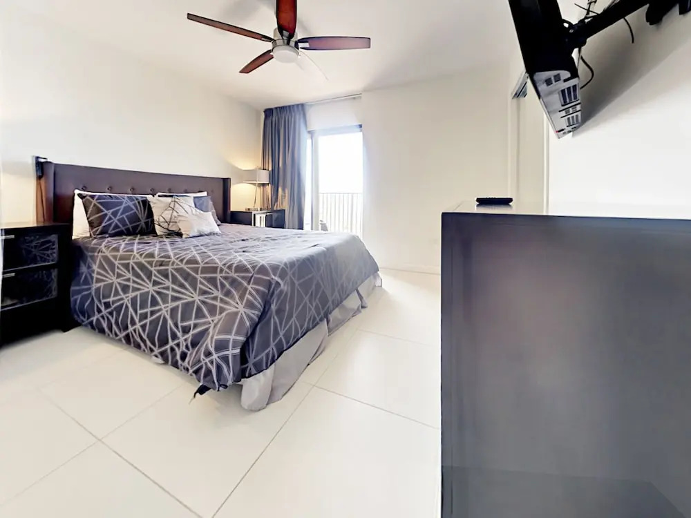 2800 Gulf Blvd Condo Unit 407 3 Bedrooms 2 Bathrooms Condo