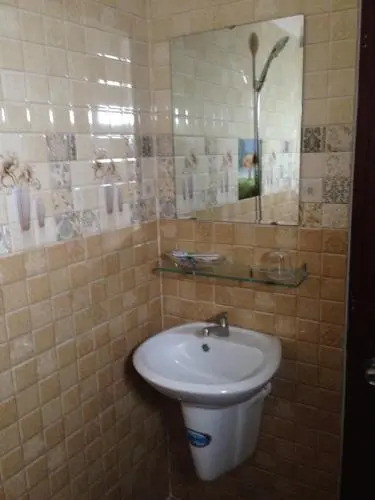 Hoang Nam Hotel