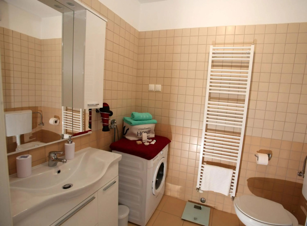 Apartment West