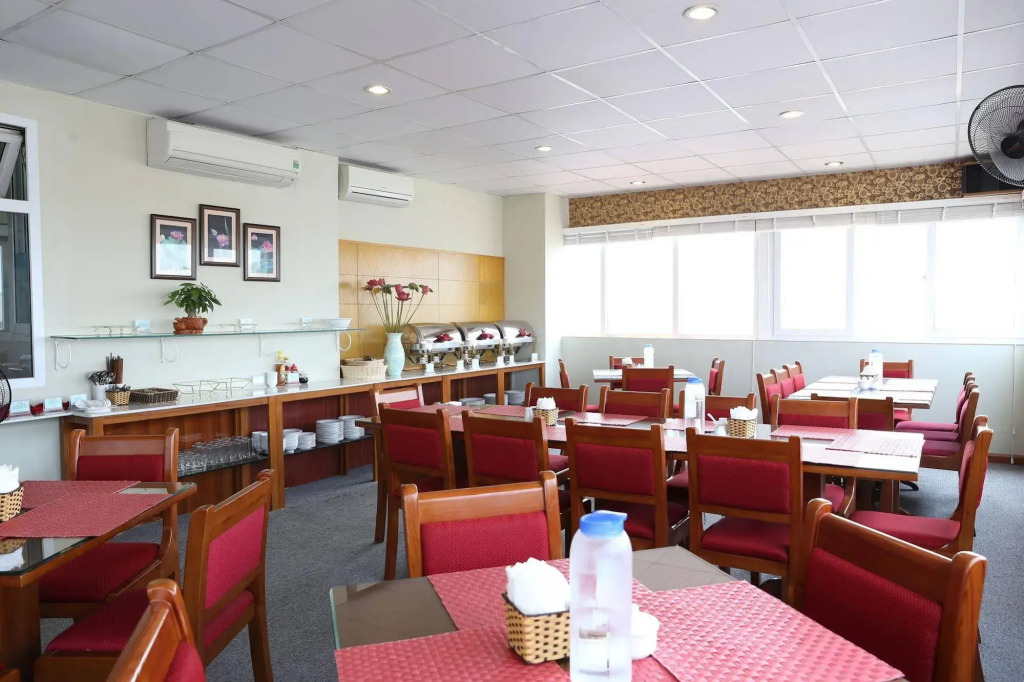 First Eden Hotel - Hang Bun
