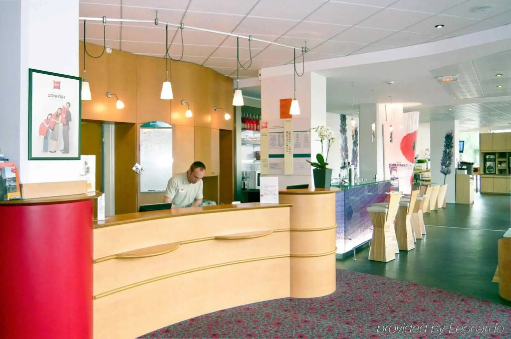 ibis Martigues Centre