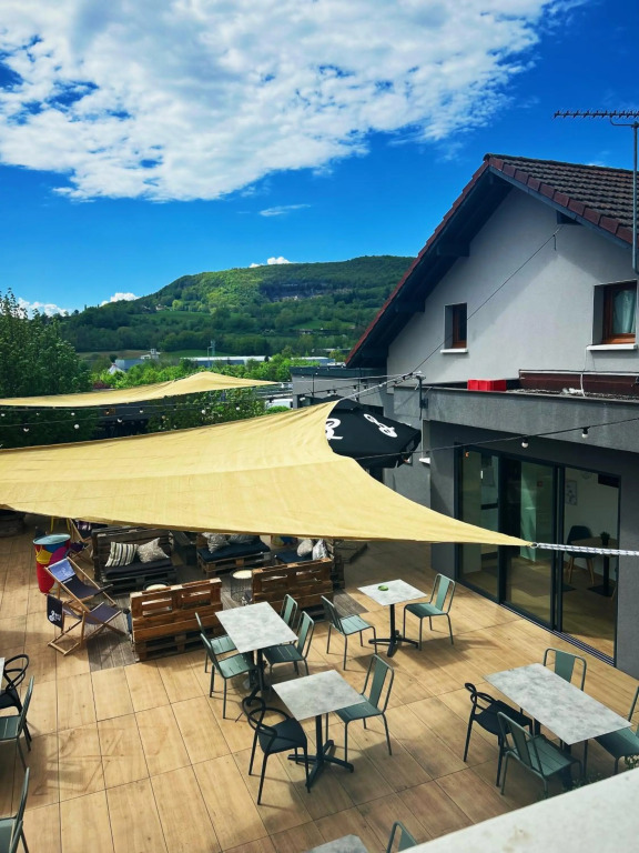 Hotel The Originals Annecy Nord