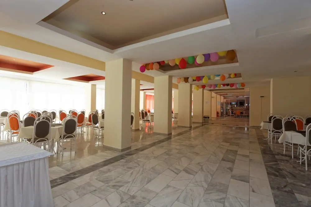 Club Hotel Vedren