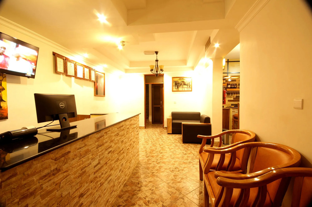 Crest Safari Lodge