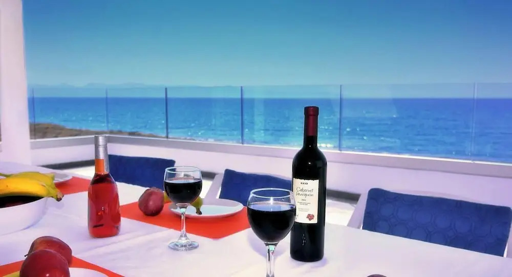 Blue - Beach Front Spectacular Villa Sleeps 10