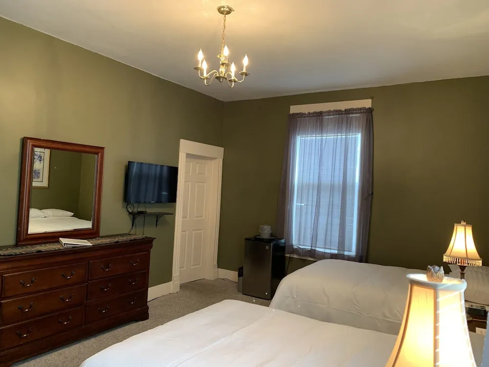 The Hotel Belvidere