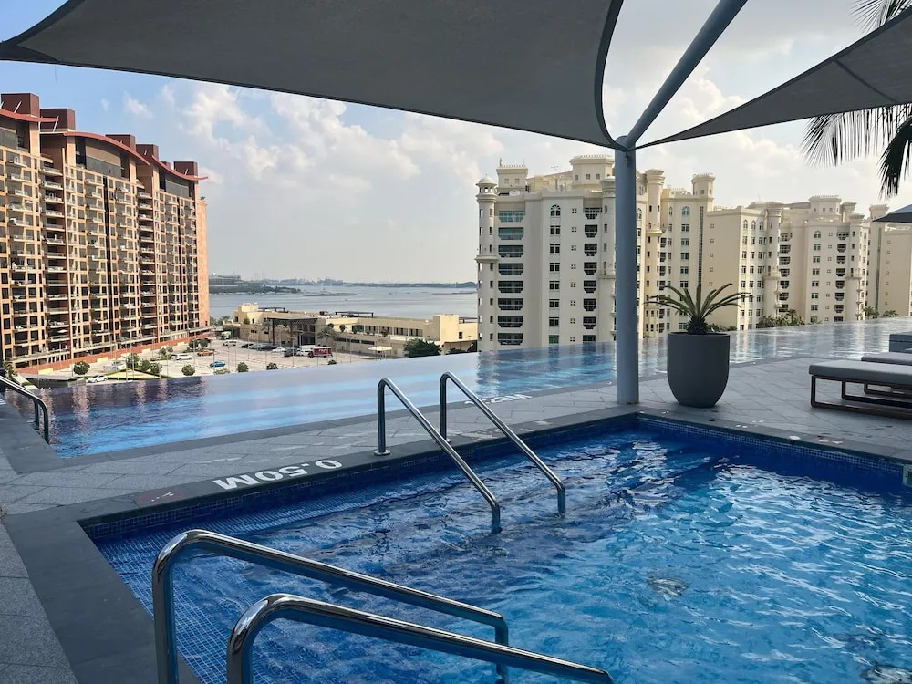The Palm Tower 1 Corner Bedroom Dubai