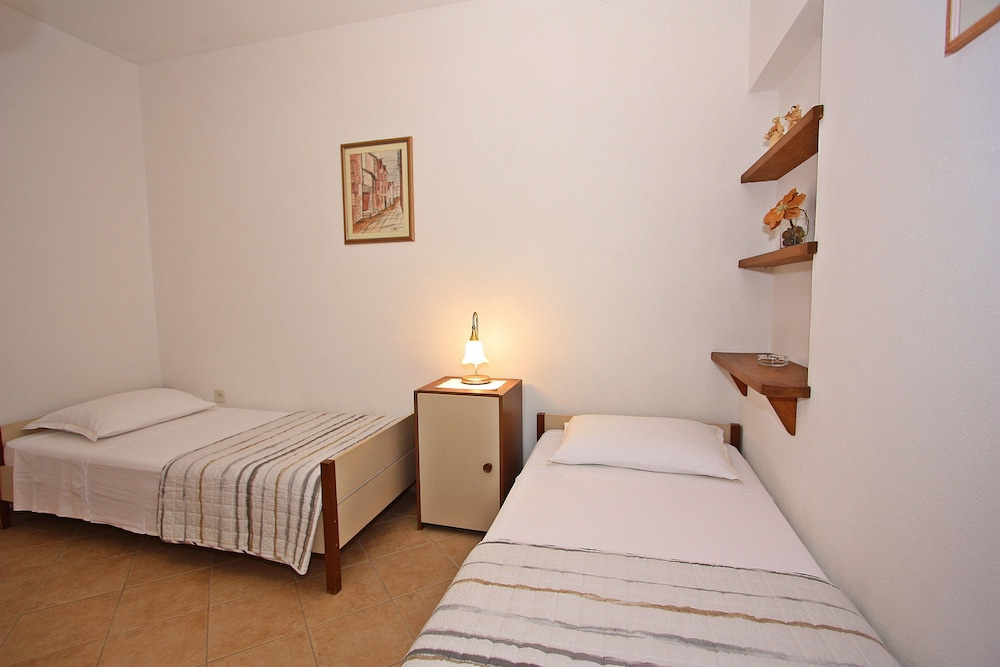 Apartments Irena