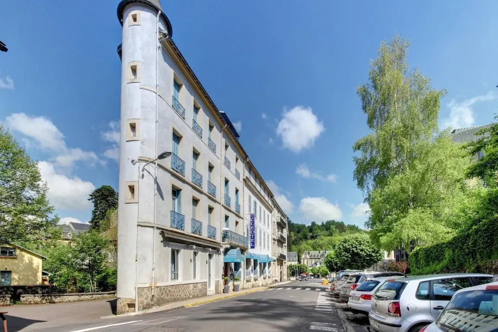 Cleotel
