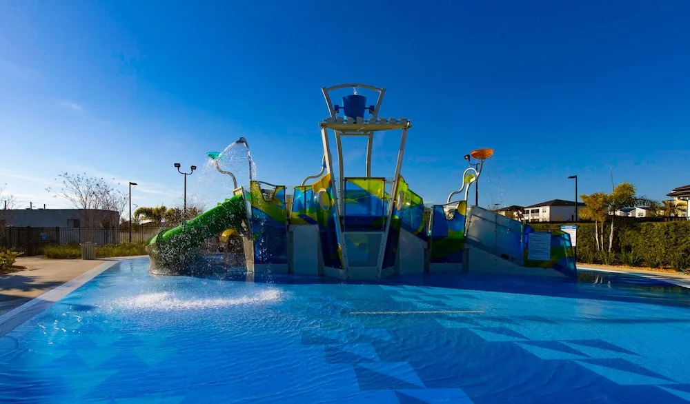 Luxurious Townhouse With Themed Rooms Near Disney