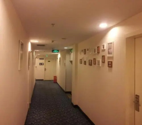 7 Days Inn Shenzhen Conference and Exhibition Centre Branch