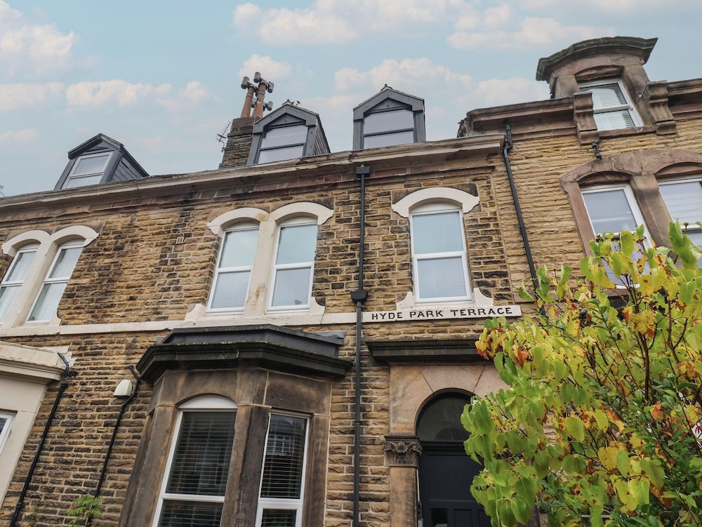 Flat 2 23 Hyde Park Road
