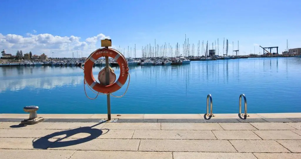 Talete, appartamento in centro a 40 mt dalla spiaggia - Pomelia