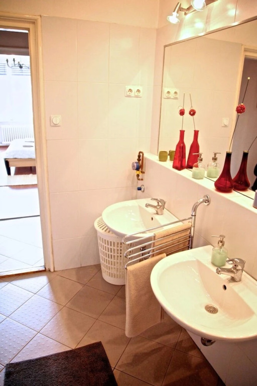 Central Budapest Furnished Apartments