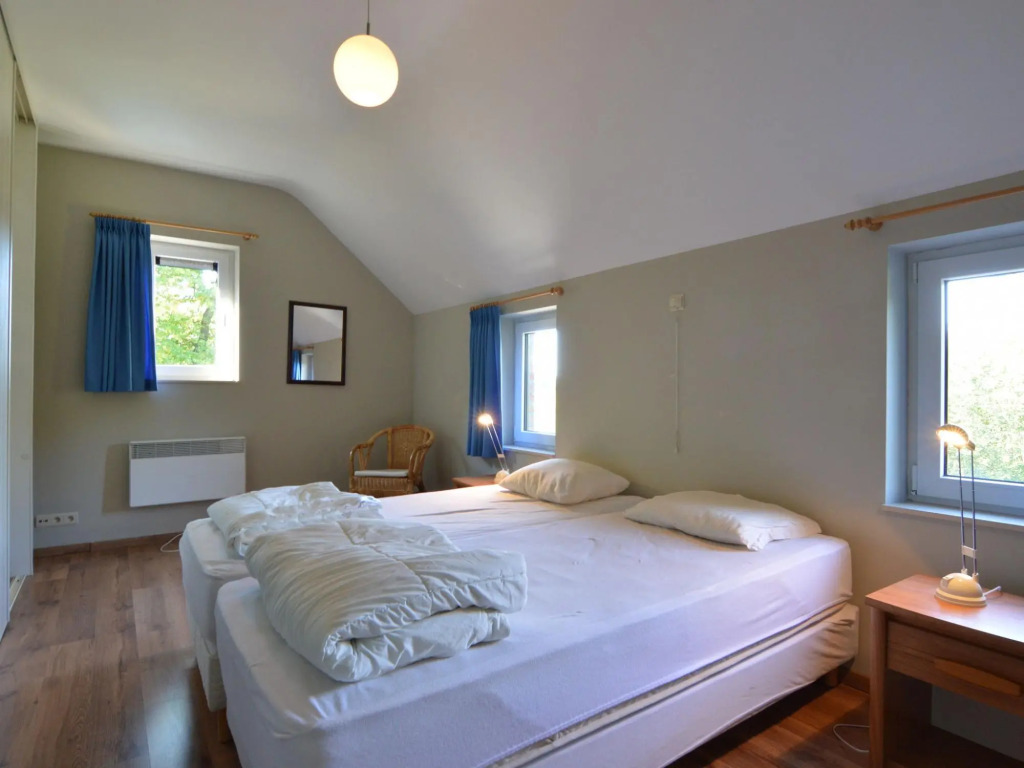 Villa with Sauna near Golf Course