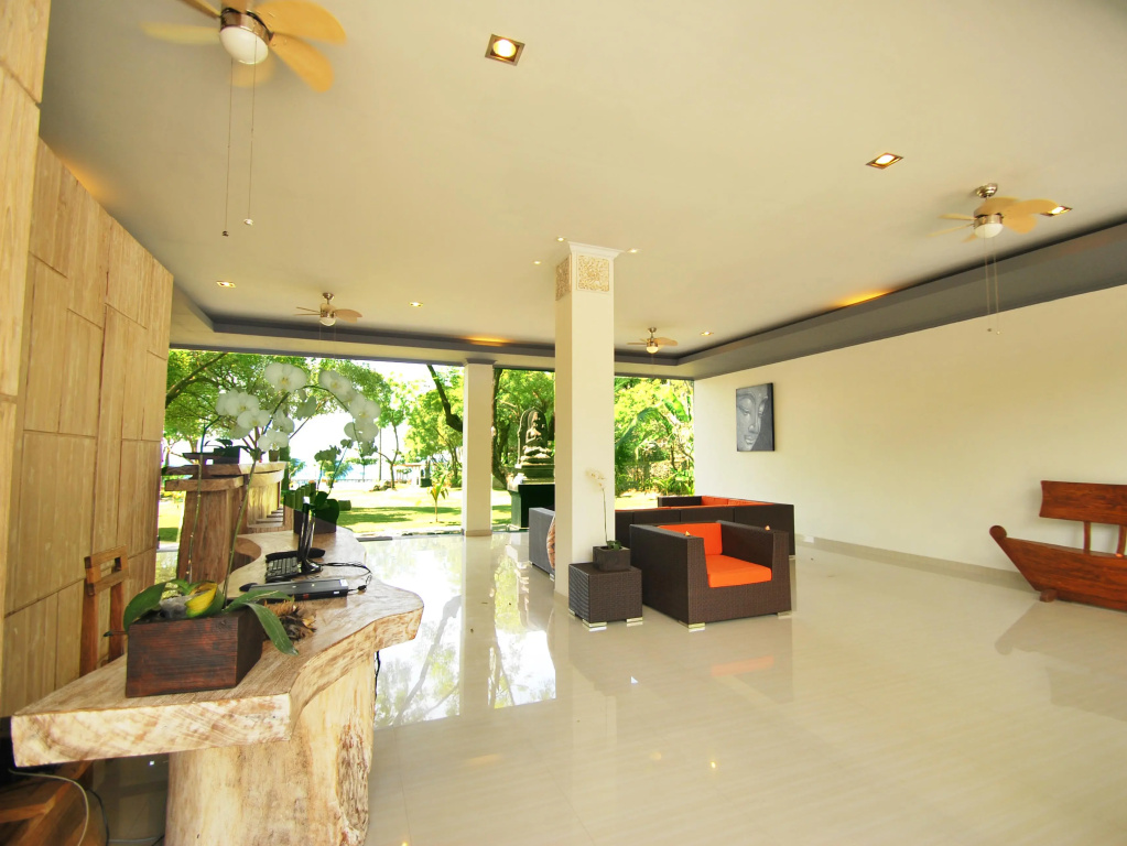 Kajane Tulamben Bali