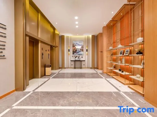 Shenyang North Station Financial Center Atour Hotel