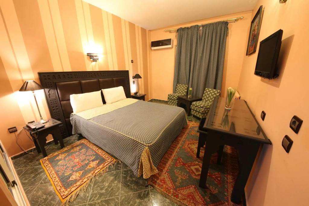 Hotel Akouas