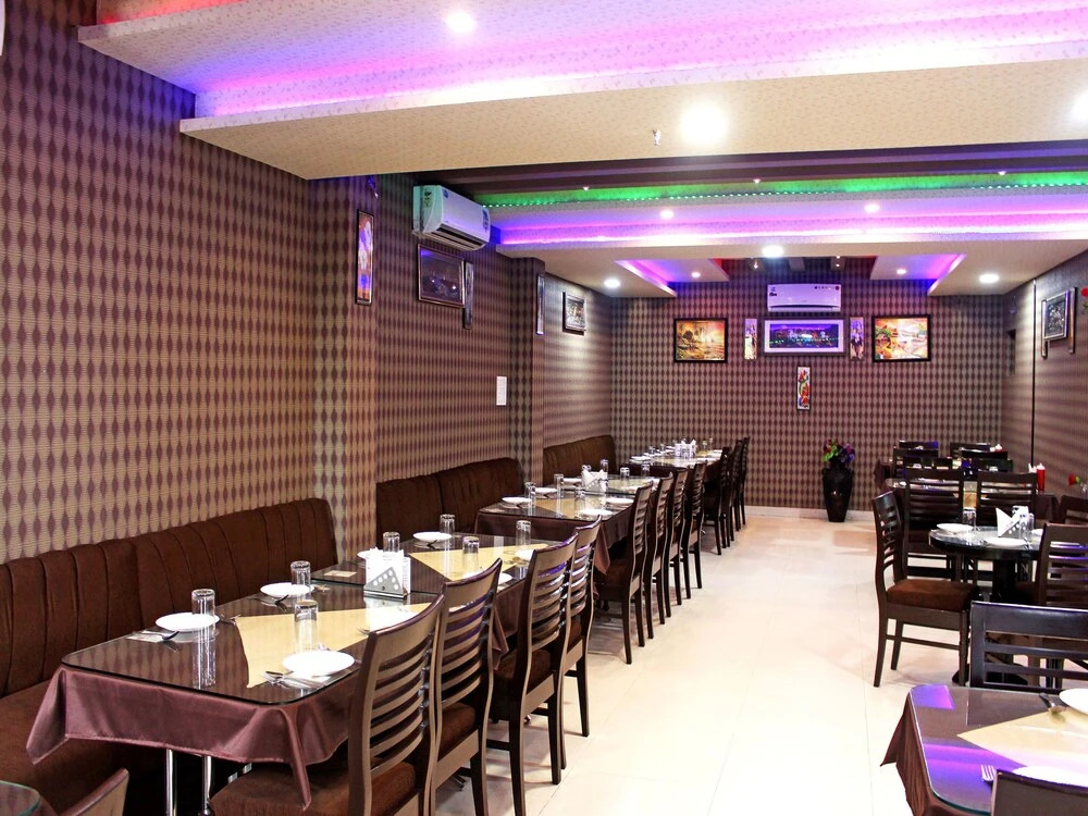 The Hotel Rajmahal & Banquet