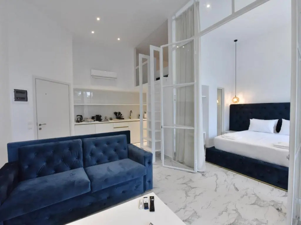 4 Elements Seaside Luxury Suites by TravelPro Services Nea Moudania Halkidiki