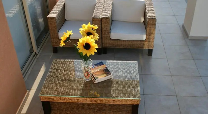 Paradise Latchi Villa