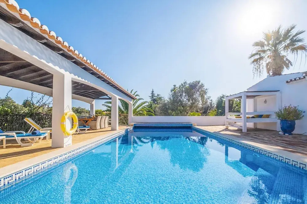 Villa Saint Michel - Refúgio tranquilo com piscina aquecível em Portimão