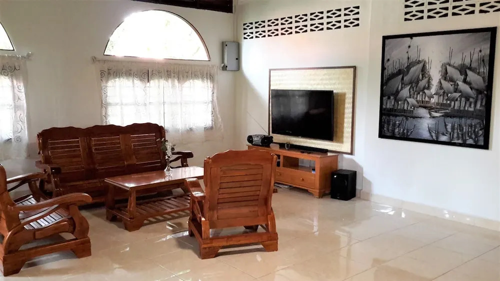 Sabandy House