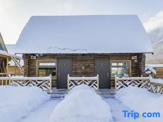 Zai Shan Jian Ye Homestay (Kanas Scenic Area)