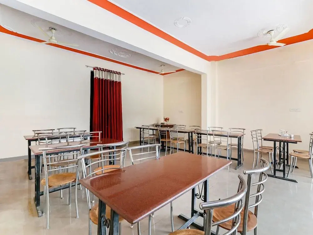 Hotel Modgil by OYO Rooms