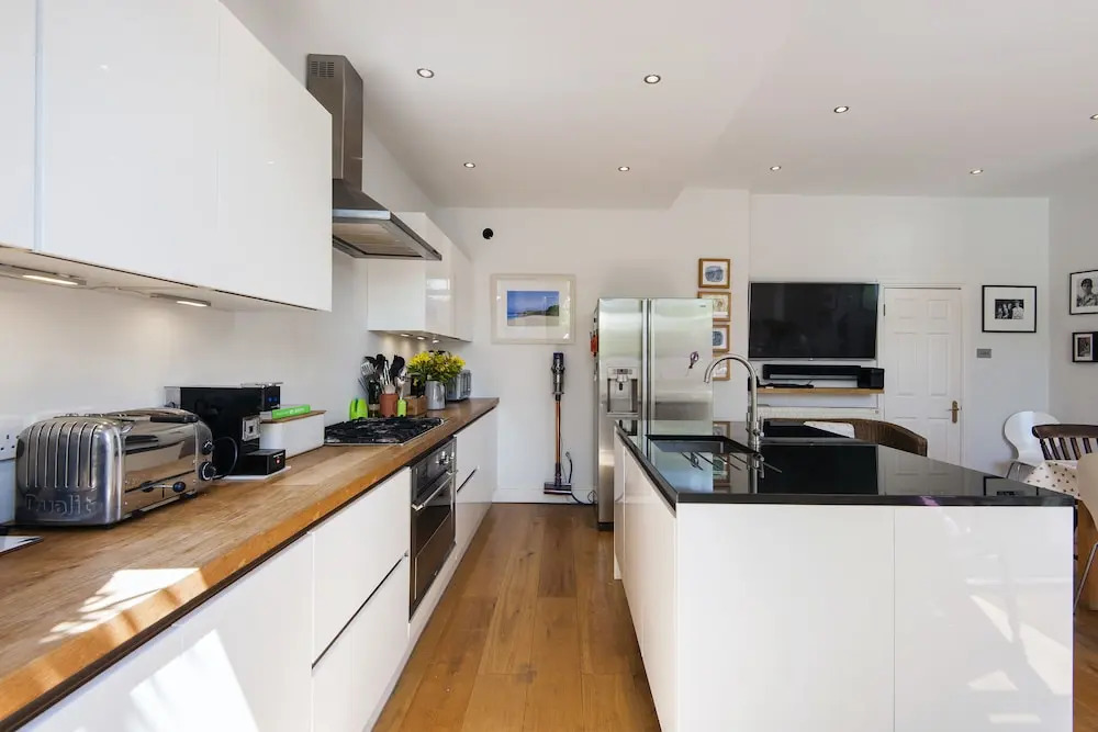 Enchanting Southfields Home by King George's Park