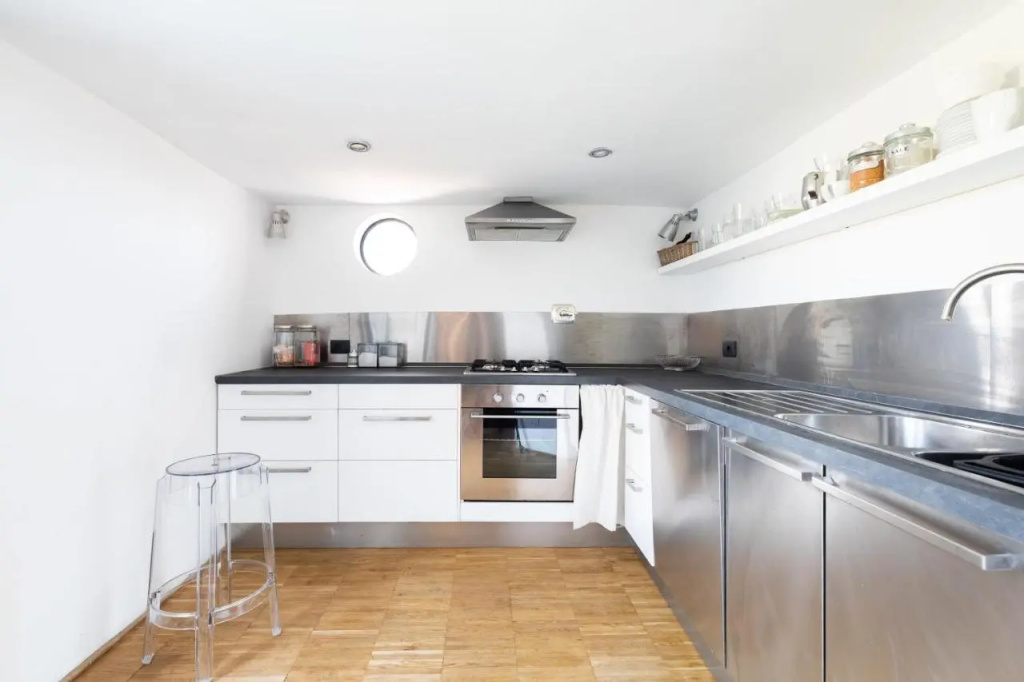 Farnese Stunning Penthouse | Romeloft