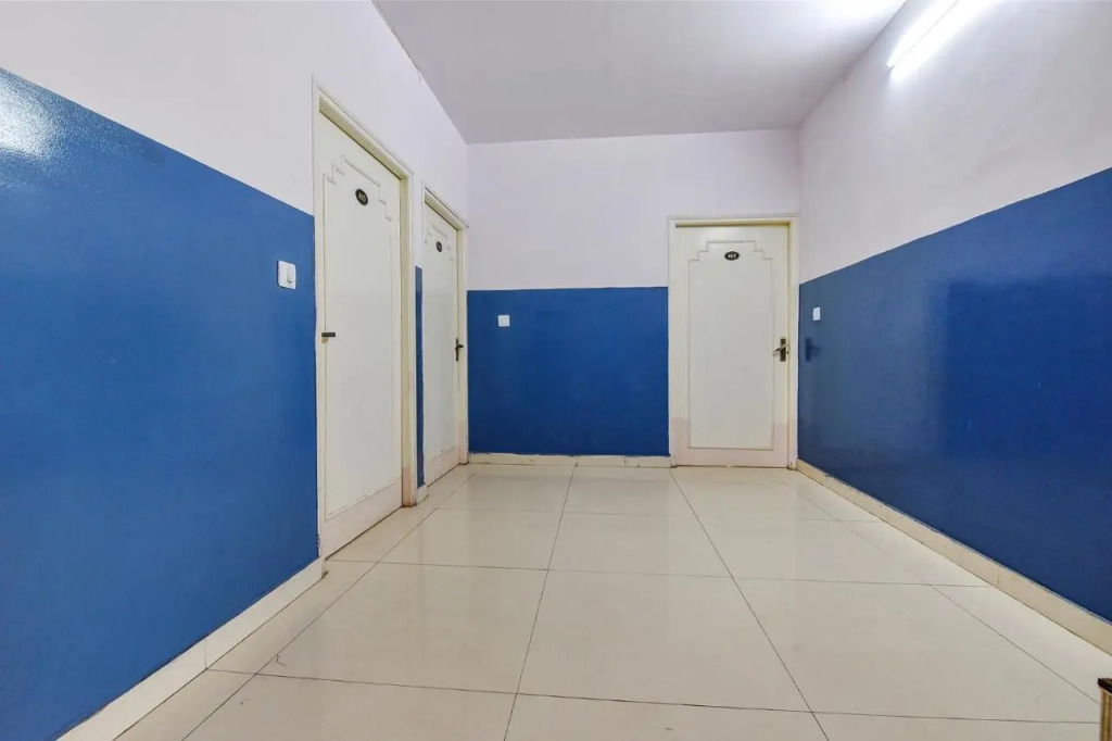 FabHotel Green Vista Malviya Nagar