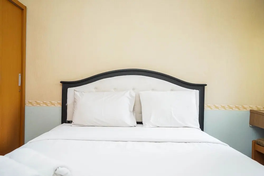 Fully Furnished 2BR Apartment at Great Western Resort