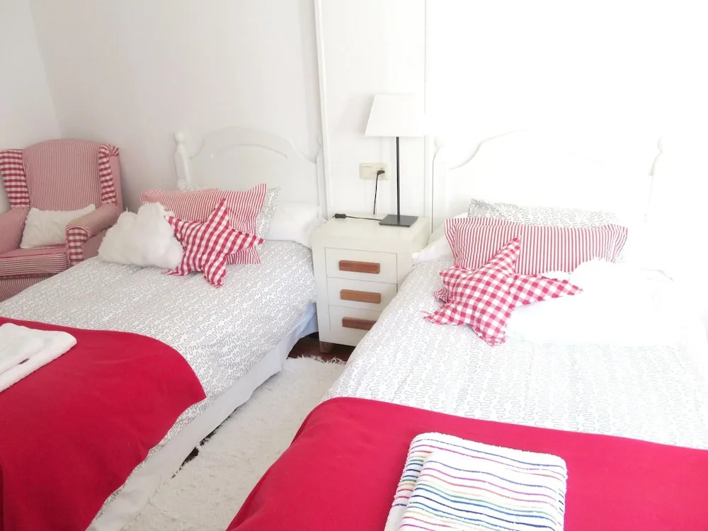 Apartment With 2 Bedrooms in Pontevedra, With Wonderful sea View and Wifi Near the Beach