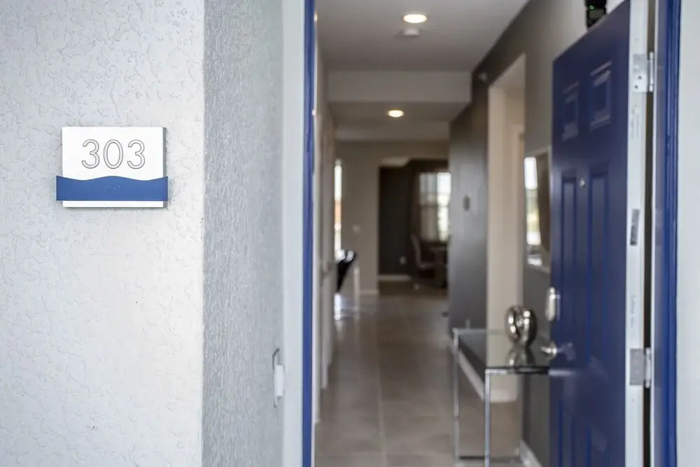 303 Apt Storey Lake 61595/62624