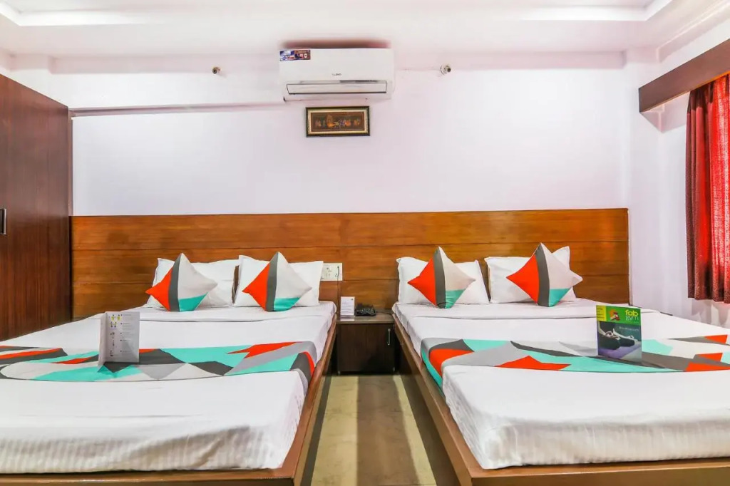 Yashaswi comforts by Yuvraj Group of Hotels