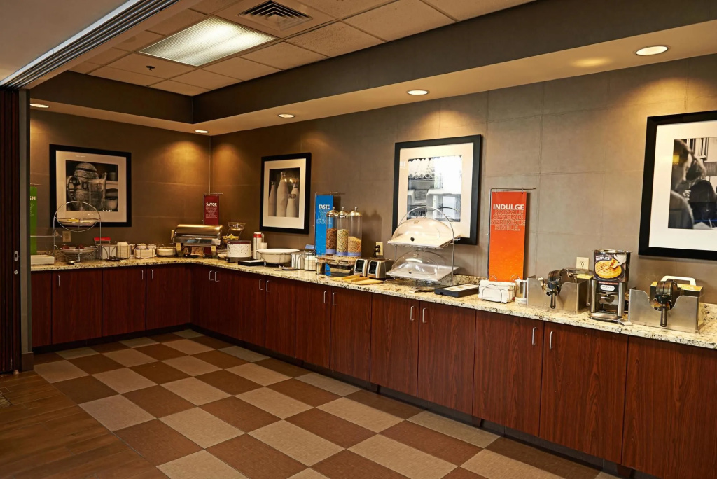 Hampton Inn & Suites Scottsburg