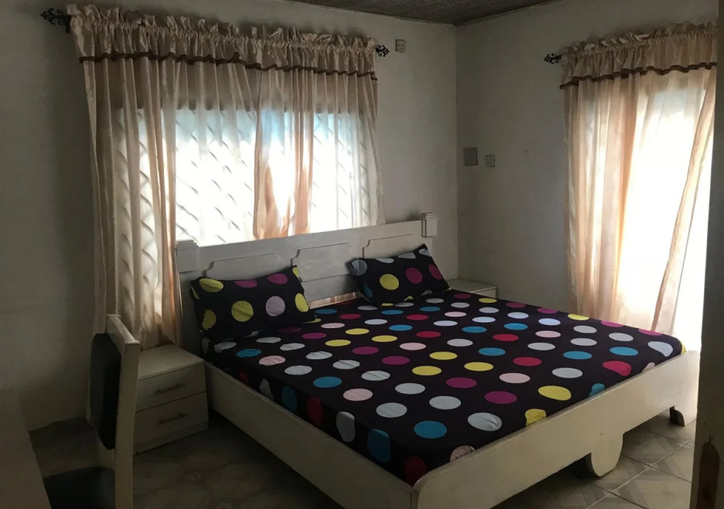 Tonis Hotel