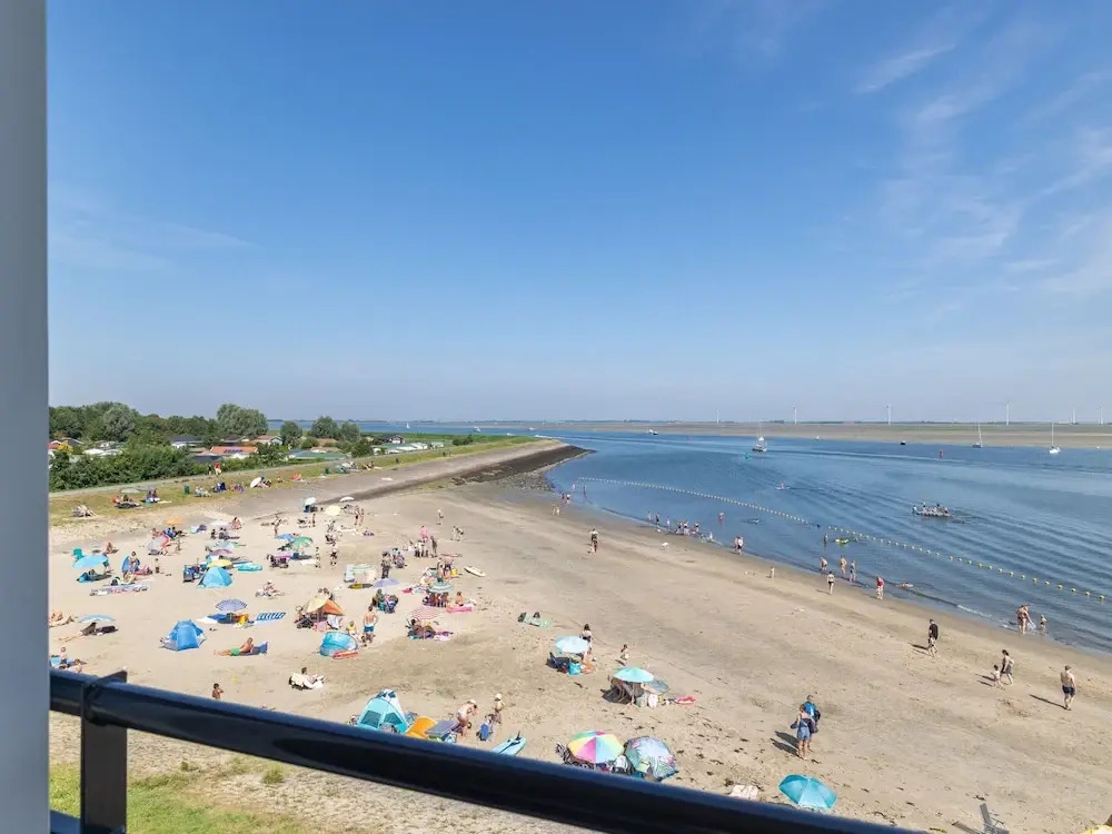 Seaside Getaway, Sint-annaland