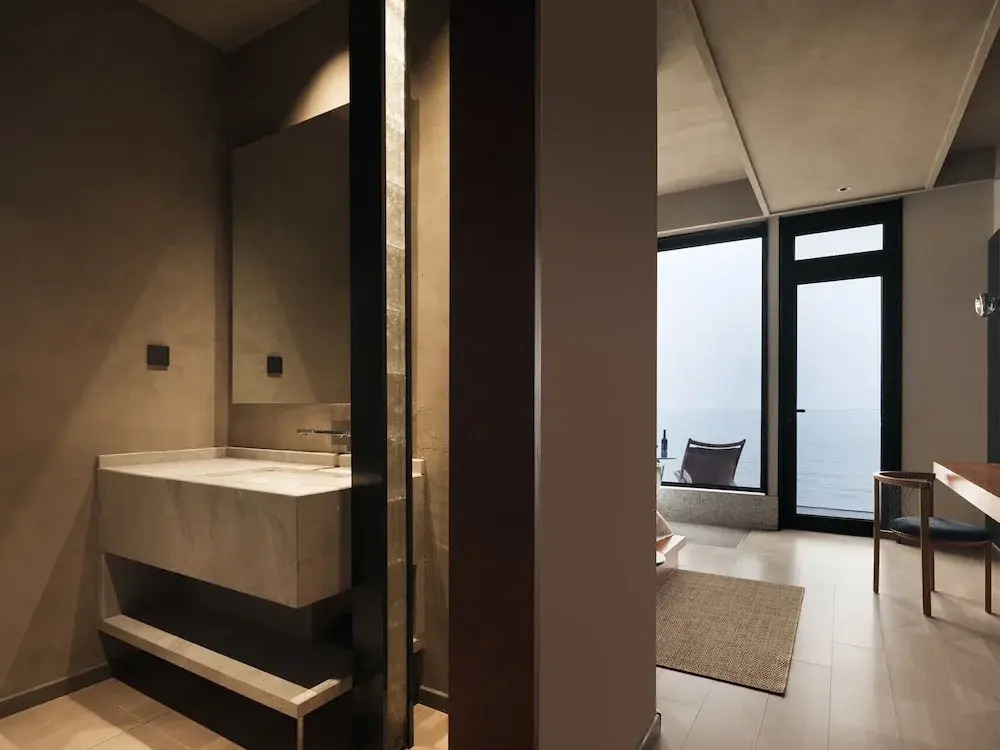 Qingdao Innland sea-view designer hot spring hotel