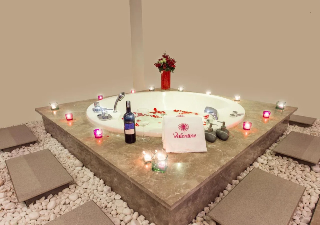 Valentine Hotel