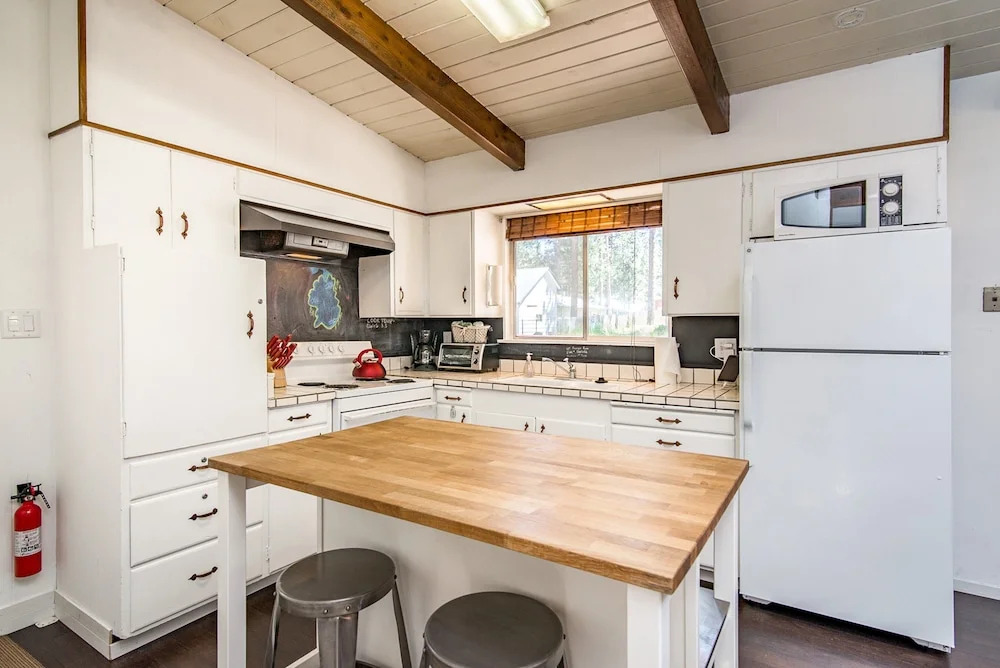 Hip Norwegian-Style Cabin - 3 Mins to Heavenly by RedAwning