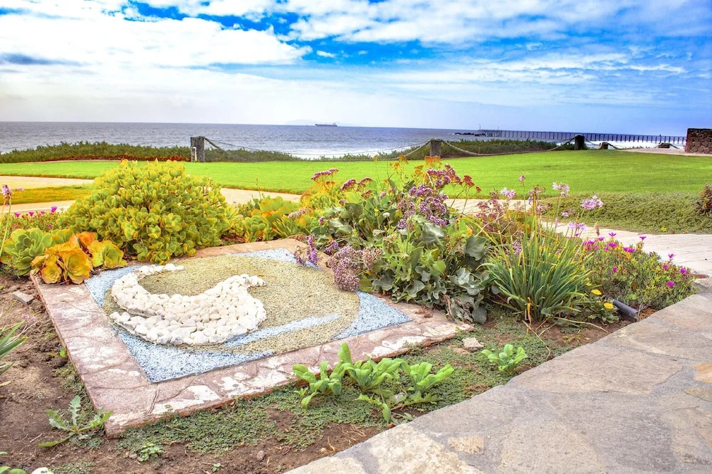 WIVC La Paloma Resort - Your Vacation Escape to Rosarito, Swimming Pool & Short Walk To The Beach