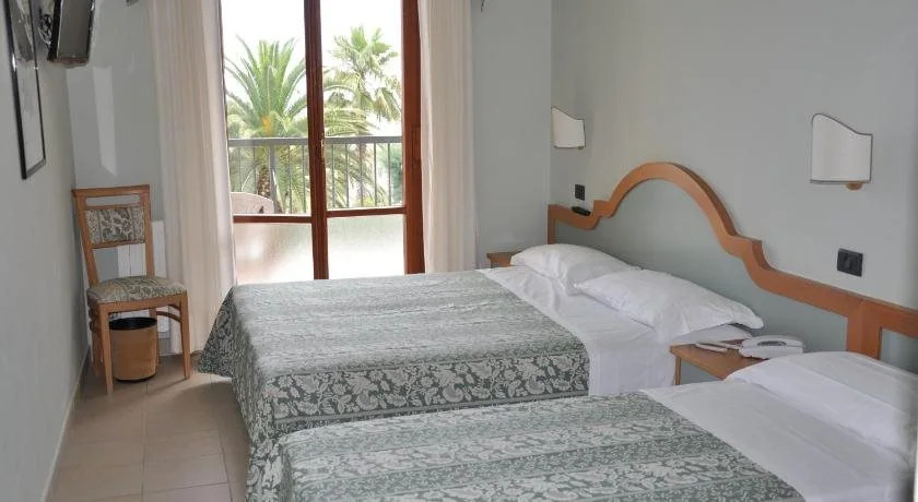 Hotel Sayonara