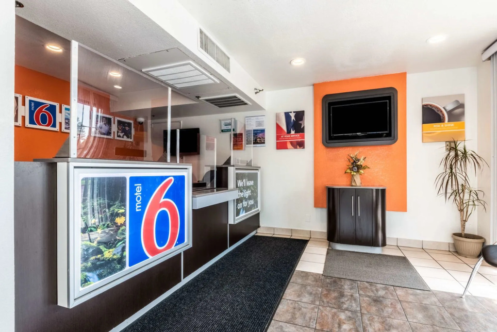 Super 8 by Wyndham Petaluma