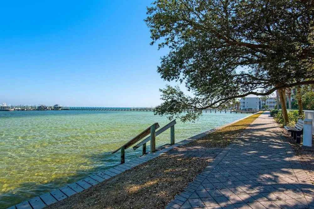 Destin West Bayside Osprey 505