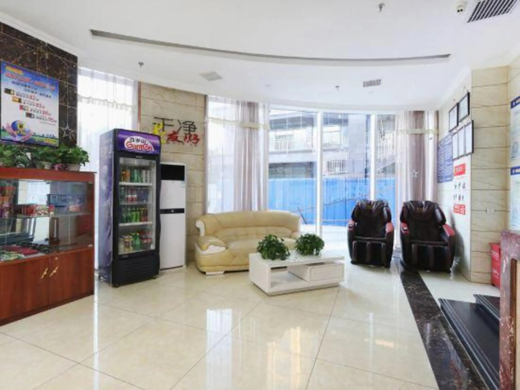 Super 8 Hotel Shungqiao store