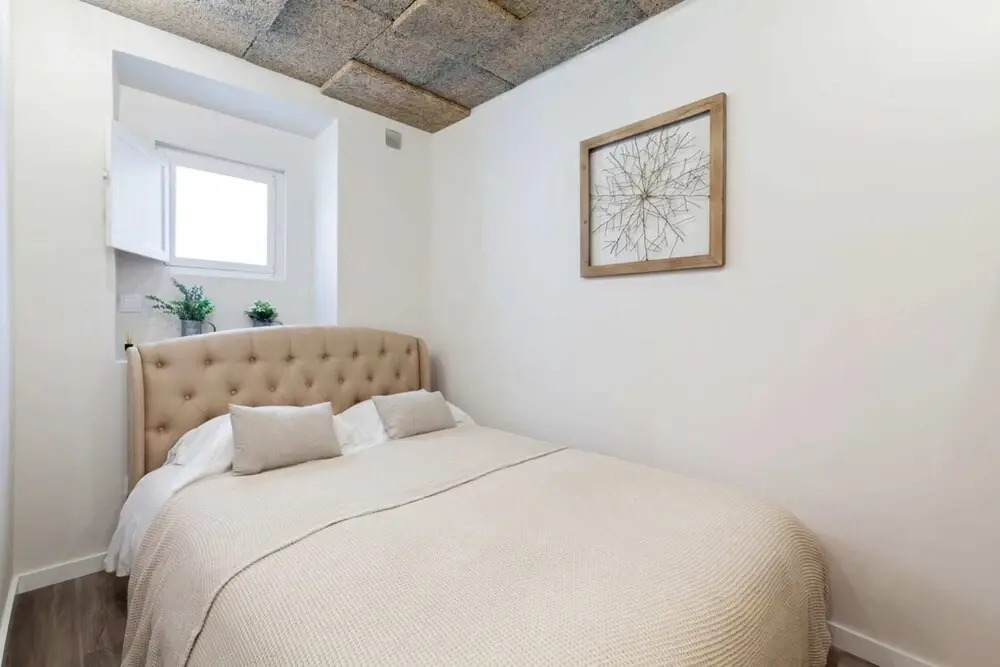 Cosy 1-Bedroom Flat Sleeps 3 in St George'S Castle